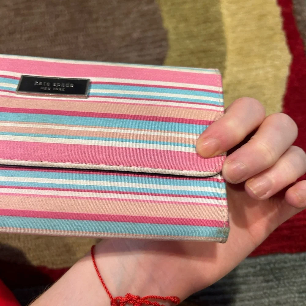Kate Spade New York Vintage Retro Y2K Stripe Long Trifold Wallet Card Holder
